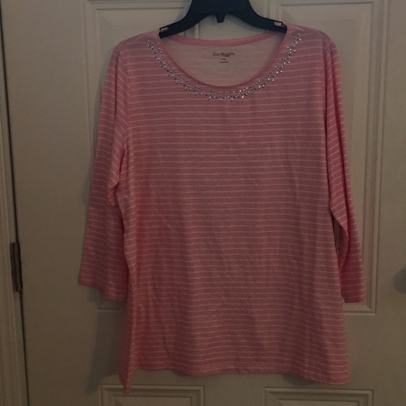 New With Tags Women’s Size Petite Extra Large (PXL) Top - Picture 2 of 7